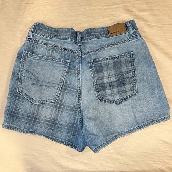 Highest Rise Mom Short - Picture 2 of 3